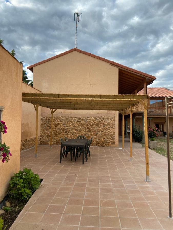 Casa Villa Franca Llamas de la Ribera Luaran gambar