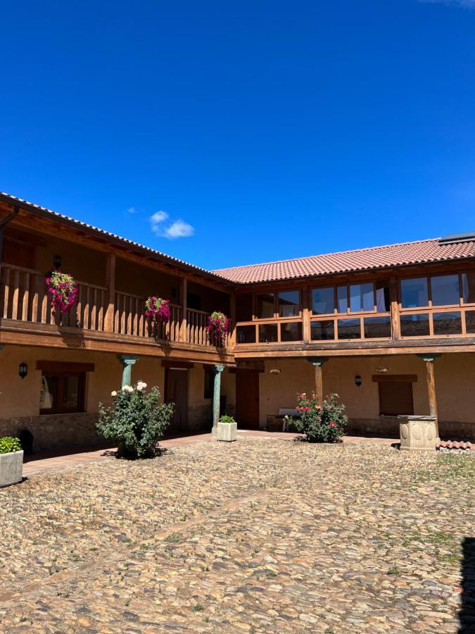 Casa Villa Franca Llamas de la Ribera Luaran gambar