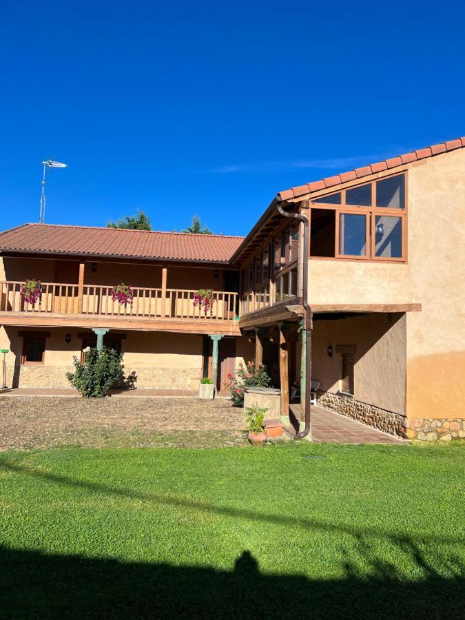 Casa Villa Franca Llamas de la Ribera Luaran gambar
